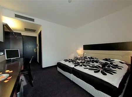 Lamosa מלון 4*